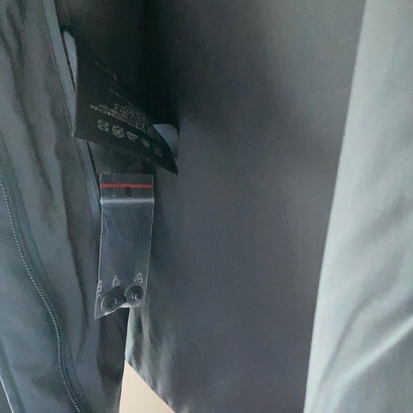 Arys padded vest - Picture 9 of 14